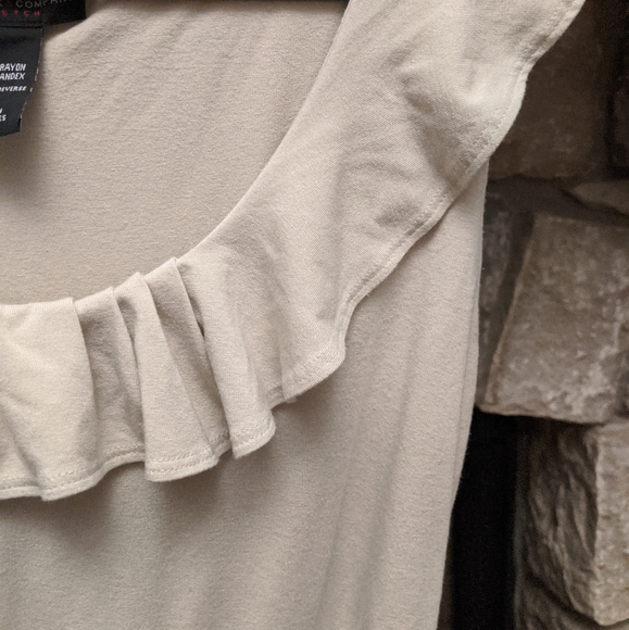 NY&C Ivory stretch dress! - Picture 2 of 5